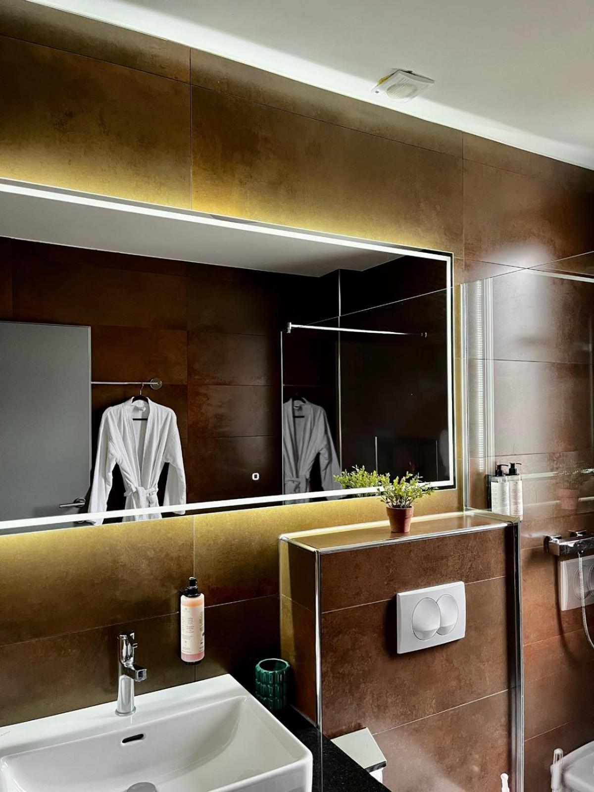 Swiss Plus Hotel Bihać Екстериор снимка